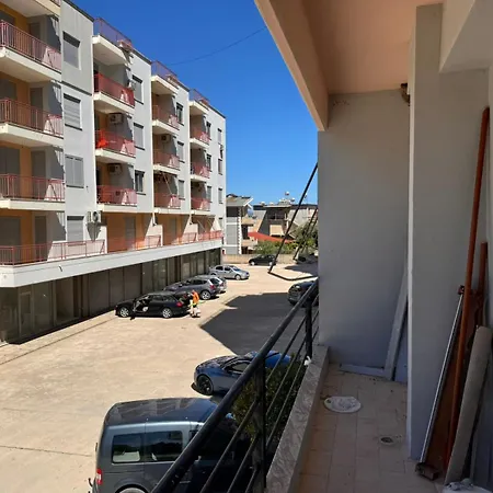 아파트 Apartament Plazhi